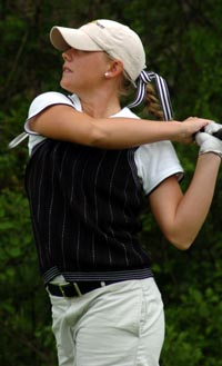 051304ncaagolf1.jpg