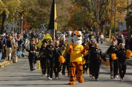 Old Gold Parade 2005.jpg