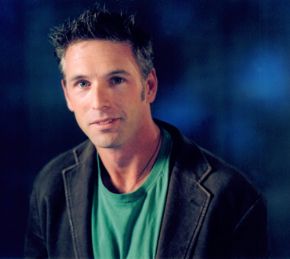 Wallace J Nichols Portrait.jpg