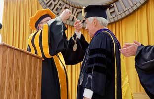 Richard Lugar McNaughton 2001.jpg