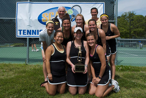 DePauwWomensTennisChamp09.jpg