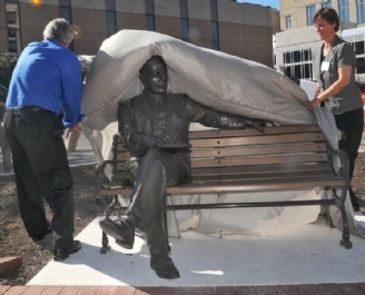 Max Ehrmann Statue Unveiled 2010 thts.jpg