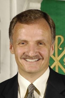 Kevin Armstrong 2010.jpg