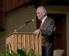 Lee Hamilton Ubben 2011 2